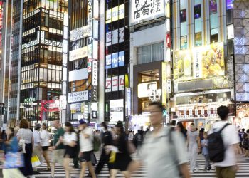 Japón aprueba medidas contra el turismo masivo