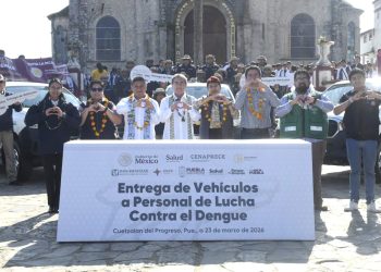 Desde Cuetzalan, arrancan campañas de vacunación antirrábica y combate al dengue