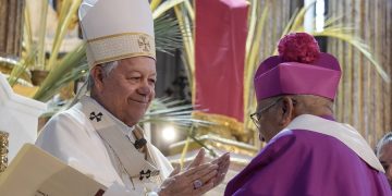 Arzobispo celebra Misa Crismal y bendice Santos  Óleos