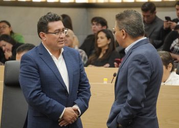 Solicitud de destitución del secretario general y el director jurídico será analizada