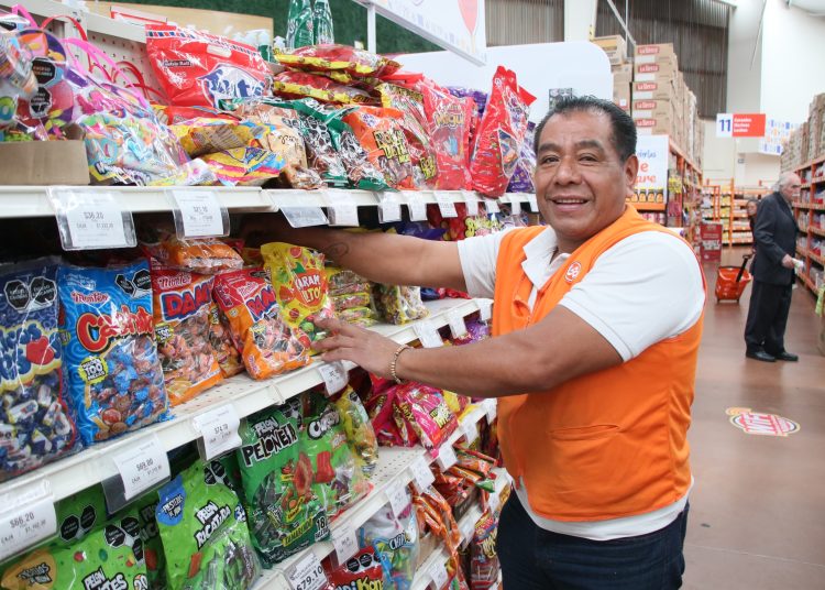 Puebla reduce pobreza laboral y consolida recuperación económica