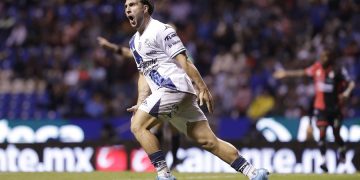 Lucas Cavallini vuelve a entrenar con el Club Puebla tras lesión