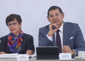 Armenta pide a alcaldes trabajar antes de pensar en reelección