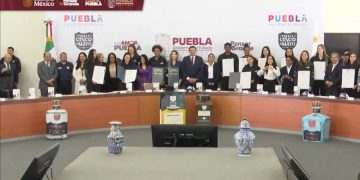 Gobierno de Puebla reconoce a las Guerreras de Puebla
