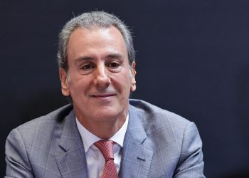 Chedraui pide denunciar a falsos supervisores de Normatividad