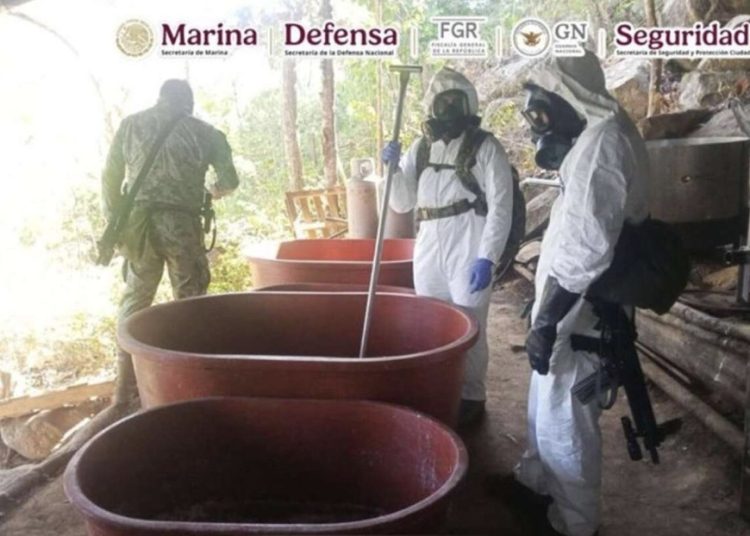 Decomisan 300 kilos de metanfetamina en Guerrero