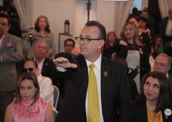 Héctor Landero nuevo presidente de Canaco Puebla