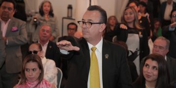 Héctor Landero nuevo presidente de Canaco Puebla