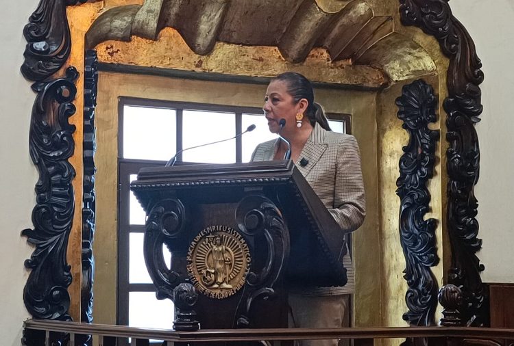 Las mujeres estamos en el poder por capacidad, no por cuota: Laura Artemisa