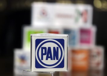 El PAN se moreniza / El laberinto de las encuestas
