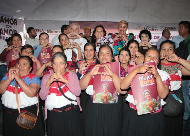 Apoya Gobierno a mujeres del ámbito rural
