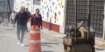 Pepe Chedraui supervisa bacheo en San Pablo Xochimehuacán