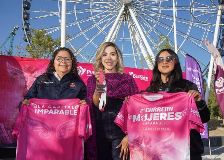 Presentan medalla y playera de la Carrera Mujeres Imparables 2026
