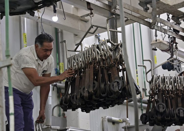 Rastro de Puebla, único que cumple con medidas sanitarias contra gusano barrenador