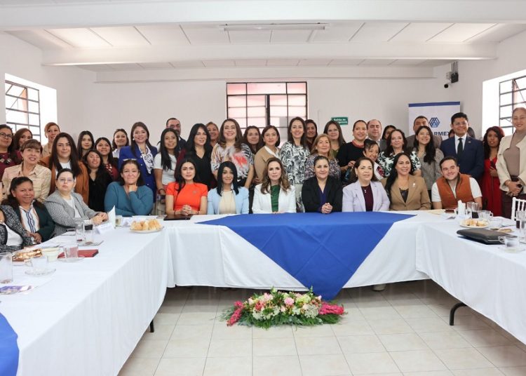 Sedif y Coparmex Puebla firman alianza por inclusión laboral
