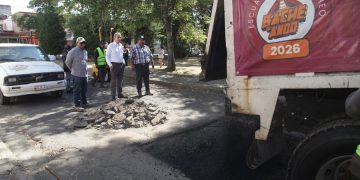 Pepe Chedraui supervisa avance del programa de bacheo