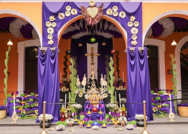 Instalan Altar de Dolores en el Centro Histórico