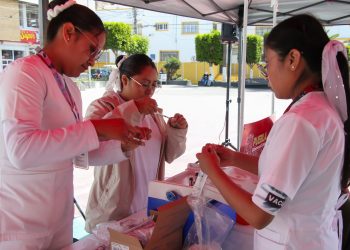 Gobierno de Puebla refuerza vacunación contra el sarampión en San Miguel Canoa
