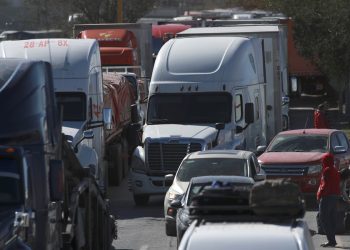 Transportistas y campesinos alistan bloqueos por inseguridad en México