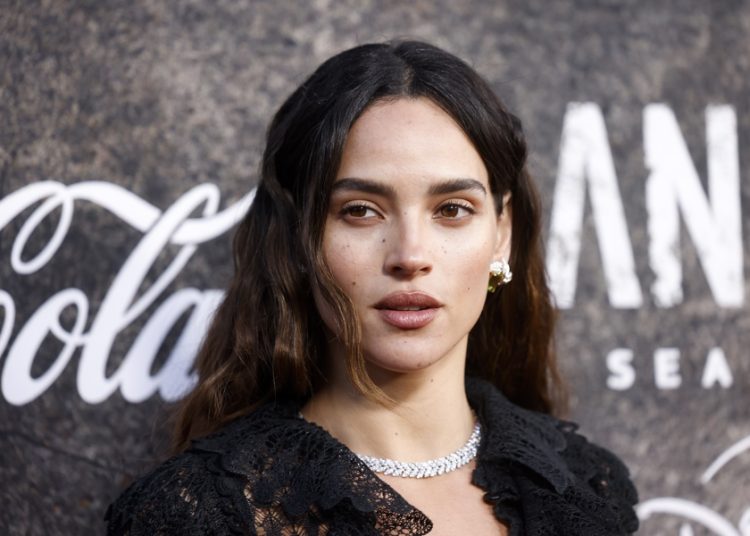 Adria Arjona será reina Máxima en secuela de Superman