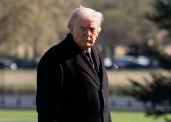 Inicia hoy bloqueo de Ormuz anunciado por Trump
