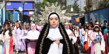 Más de 195 mil asisten a la Procesión de Viernes Santo en Puebla
