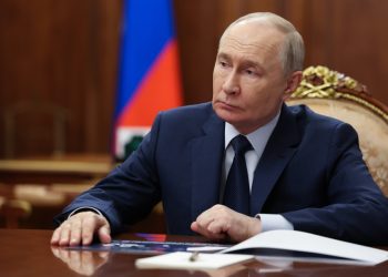 Índices de popularidad de Putin siguen cayendo