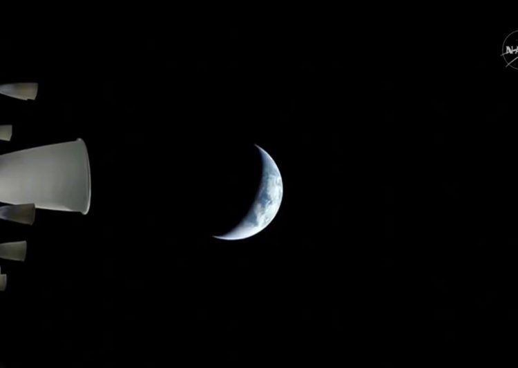 Artemis II despliega con éxito 4 microsatélites