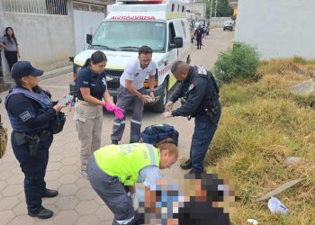Mujer lesionada es abandonada en Cuautlancingo tras robo de vehículo