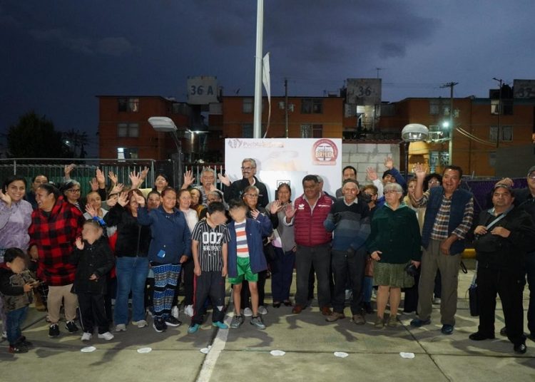 Puebla Brilla ilumina al 100% San Aparicio con led