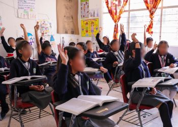 Regresan a clases más de 2 millones de estudiantes en Puebla