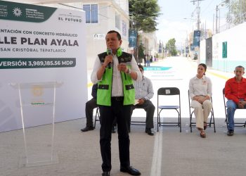 Alcalde Juan Manuel Alonso inaugura calle Plan de Ayala en Tepatlaxco