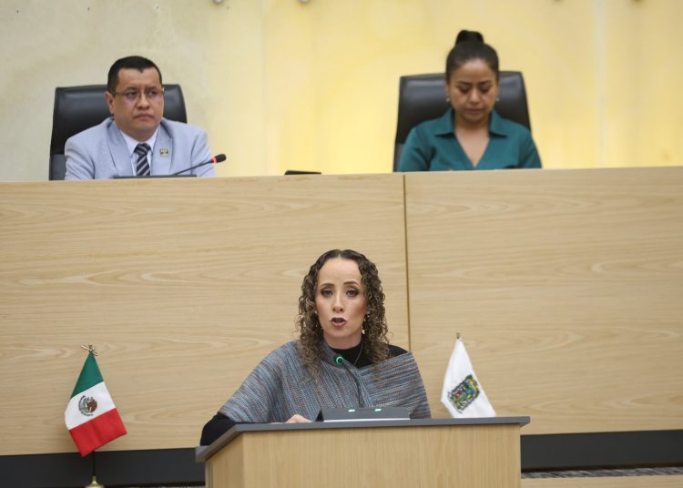 Congreso recibió solicitud para destituir a secretario general y director jurídico