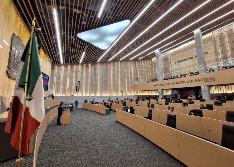 Congreso analiza ley contra feminicidio con penas de hasta 100 años