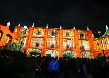Con 150 mil espectadores al día, Glow detona derrama económica en Puebla