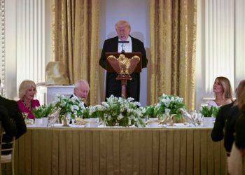 Trump elogia al rey Carlos III: ‘logró que los demócratas se pusieran de pie’