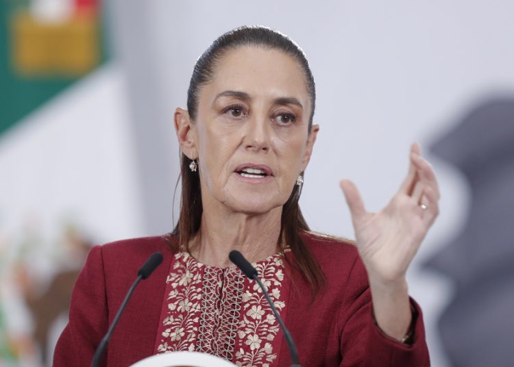 México inicia camino hacia salud universal en 2027
