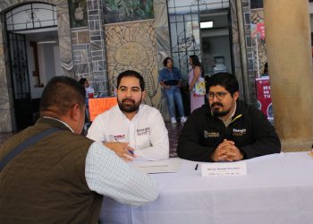 Agencia de Energía acerca a Tehuacán programas de transición energética
