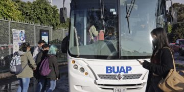 BUAP lanza licitación para adquirir 25 unidades de pasajeros