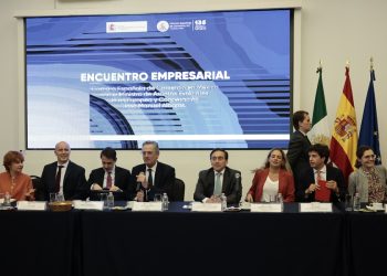 José Manuel Albares llega a México por normalización de relaciones