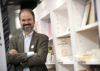 «Lo más importante del futbol contemporáneo es el de las mujeres», dice Villoro