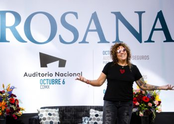 Rosana regresa a México para celebrar 30 años de carrera