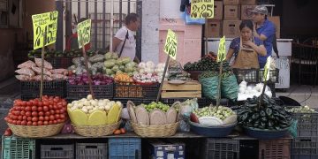 Frutas y verduras disparan inflación en marzo