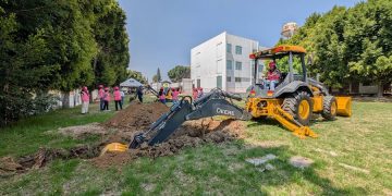 CMIC impulsa capacitación de mujeres en maquinaria pesada