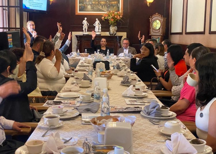 CCE Puebla fortalece vínculo con empresarios de Texmelucan
