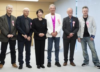 Fan de Deep Purple, recibe a la banda en Tokio