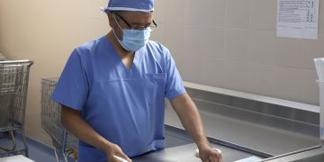 IMSS suma 379 médicos y pide atención con sentido humano