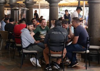 Restaurantes suben precios hasta 5% por inflación