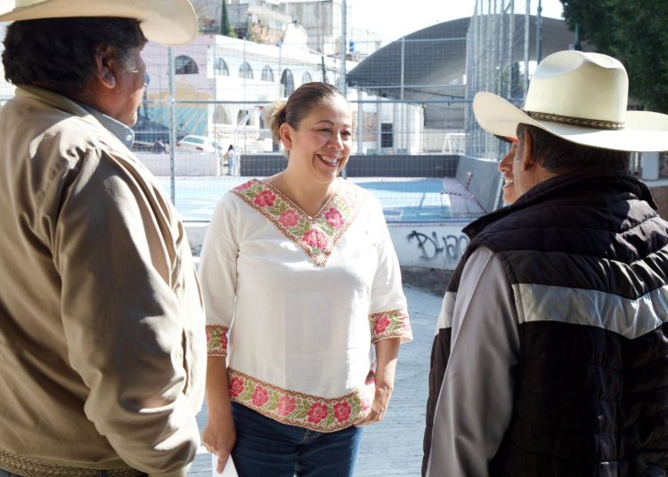 Reunión con ejidatarios impulsa desarrollo social y atención directa