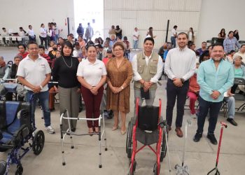 Entregan 73 aparatos funcionales en Cuautlancingo